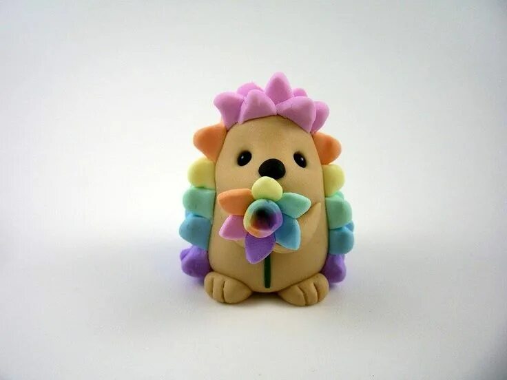Поделки самоделки из воздушного пластилина Hérisson arc-en-ciel en fimo. Como hacer porcelana fria, Animales de fieltro, Ma