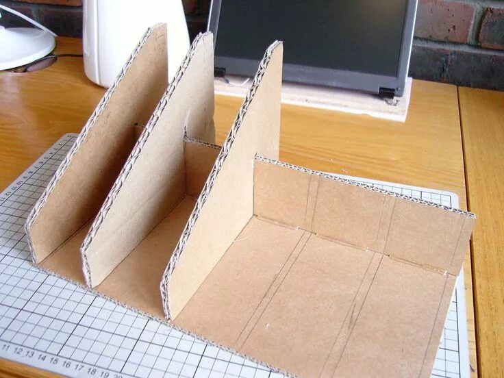 Поделки самоделки как сделать органайзер How to Make a Cardboard Laptop Stand Diy laptop stand, Diy cardboard, Cardboard 