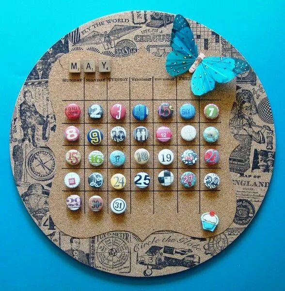 Поделки самоделки календарь perpetual calendar what a cool idea Diy cork board, Crafts, Crafts to make