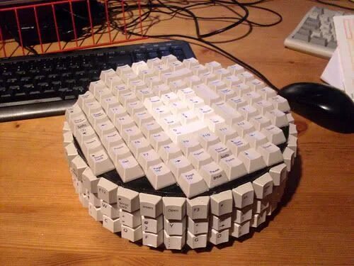 Поделки самоделки клавиатура Jewelry box for your geek jewelry! Diy gadgets, Keyboard, Recycling