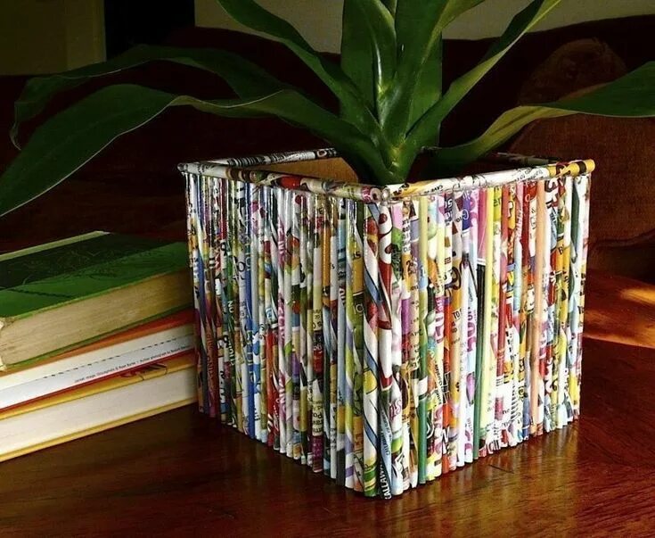 Поделки самоделки книги 10. Кашпо для цветов Magazine crafts, Old magazine crafts, Recycled paper crafts
