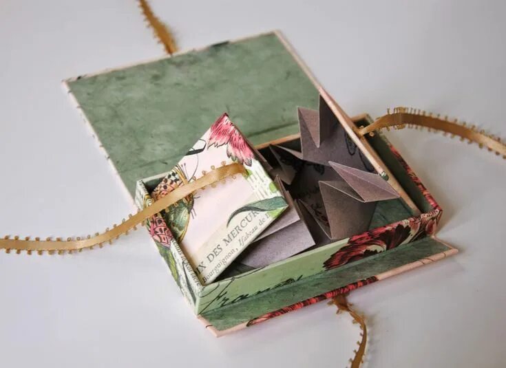 Поделки самоделки книги https://www.flickr.com/photos/25370403@N08/14081166349/ Book folding, Folded boo