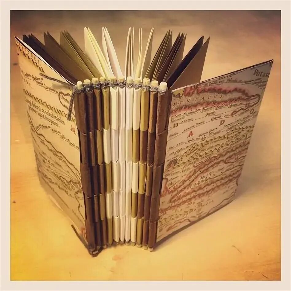 Поделки самоделки книги Bumbling along...: how to make a piano hinge book Bookbinding tutorial, Diy jour