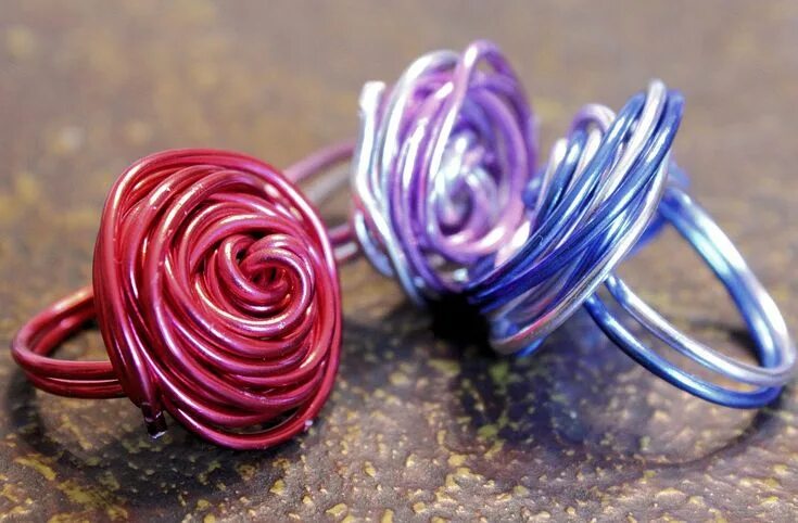 Поделки самоделки колечки DIY: Anillos de alambre por 20 céntimos. Wire rings Anillos de alambre, Tutorial