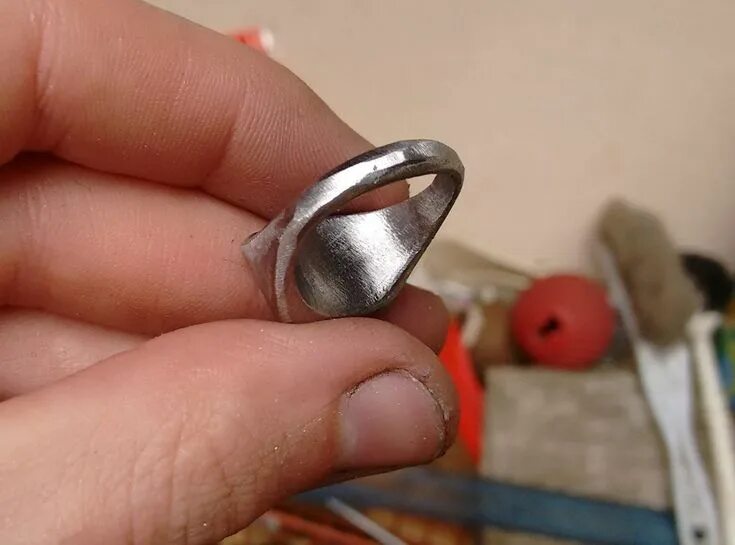 Поделки самоделки кольцо Steel Nut to Signet Ring Signet ring, How to make rings, How to wear rings