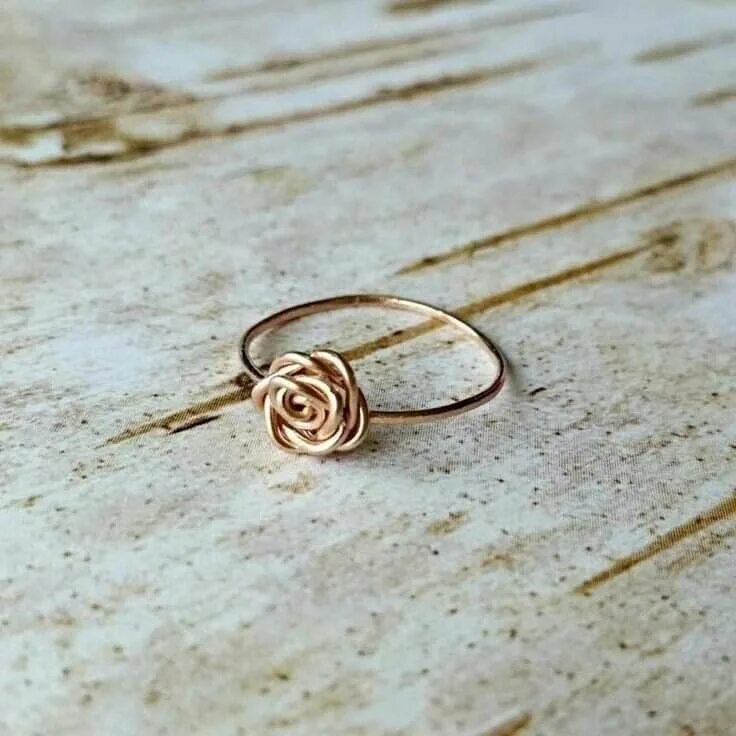 Поделки самоделки кольцо Anillo alambre rosa Kleine ringe, Ring verlobung, Ohrstecker