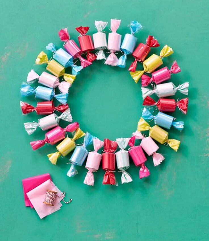 Поделки самоделки конфеты Леденцы из бумаги Christmas wreaths diy, Christmas wreaths to make, Holiday wrea