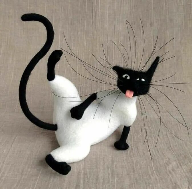 Поделки самоделки котики Pin by Layma Pokusayuvas on ручки не для скучки Felt animals, Felt cat, Crazy ca