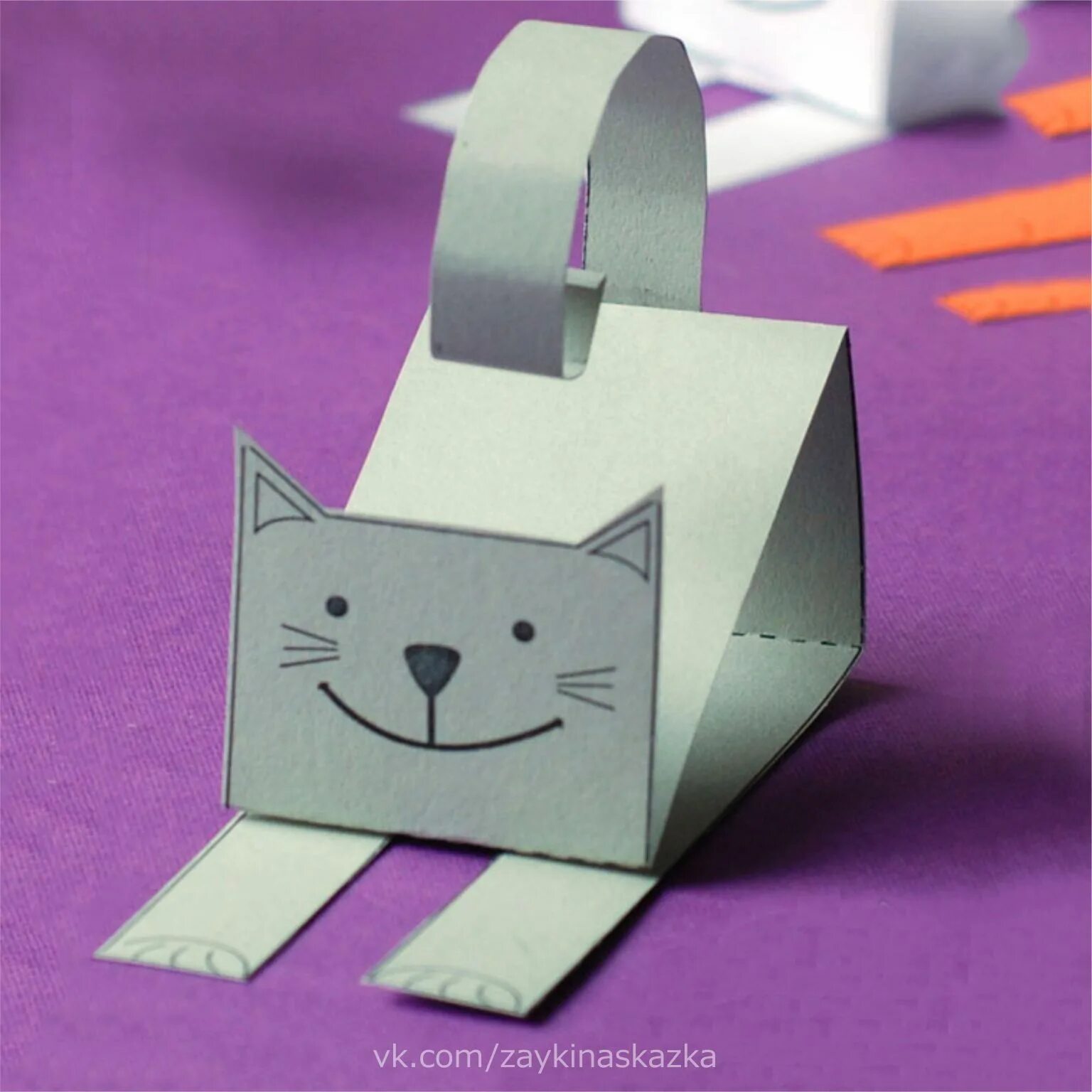 Поделки самоделки котики Gatinho de Papel com molde e passo a passo Tái chế, Ý tưởng halloween, Halloween