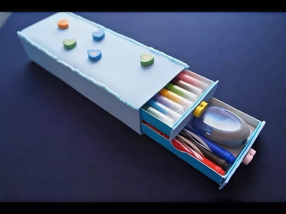 Поделки самоделки пенал The Recycling Bin: Pencil Case DIY No Sew) اعادة تدوير علب جبن فارغة الى مقلمة ج