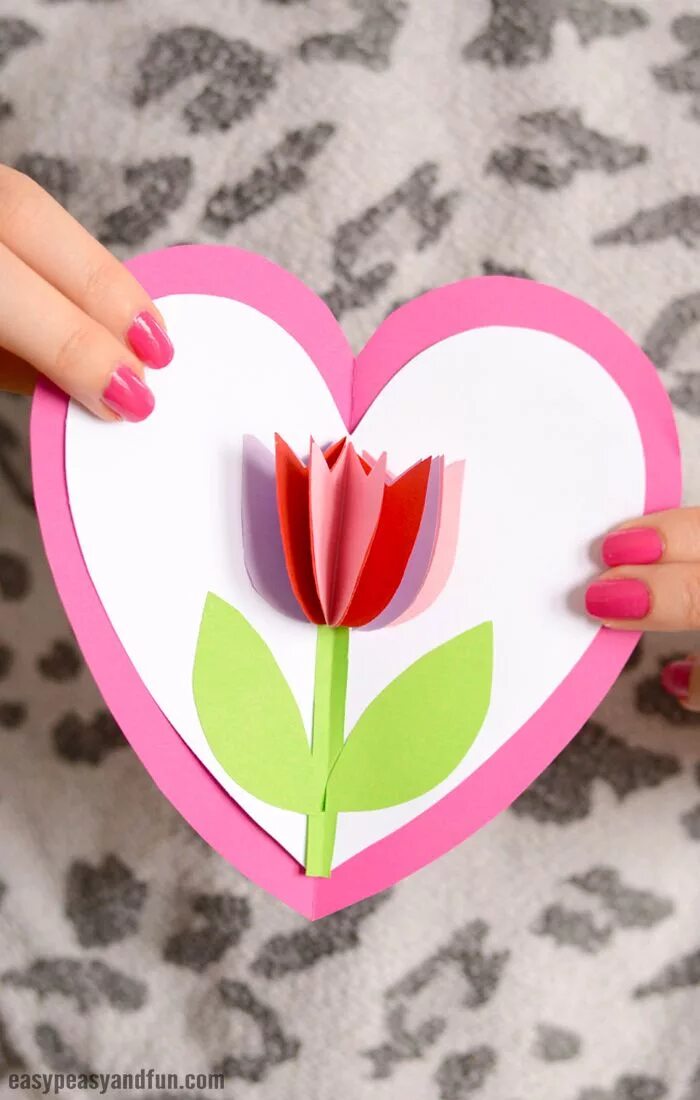 Поделки самоделки подарок маме Tulip in a Heart Card Diy mother's day crafts, Mothers day crafts for kids, Vale