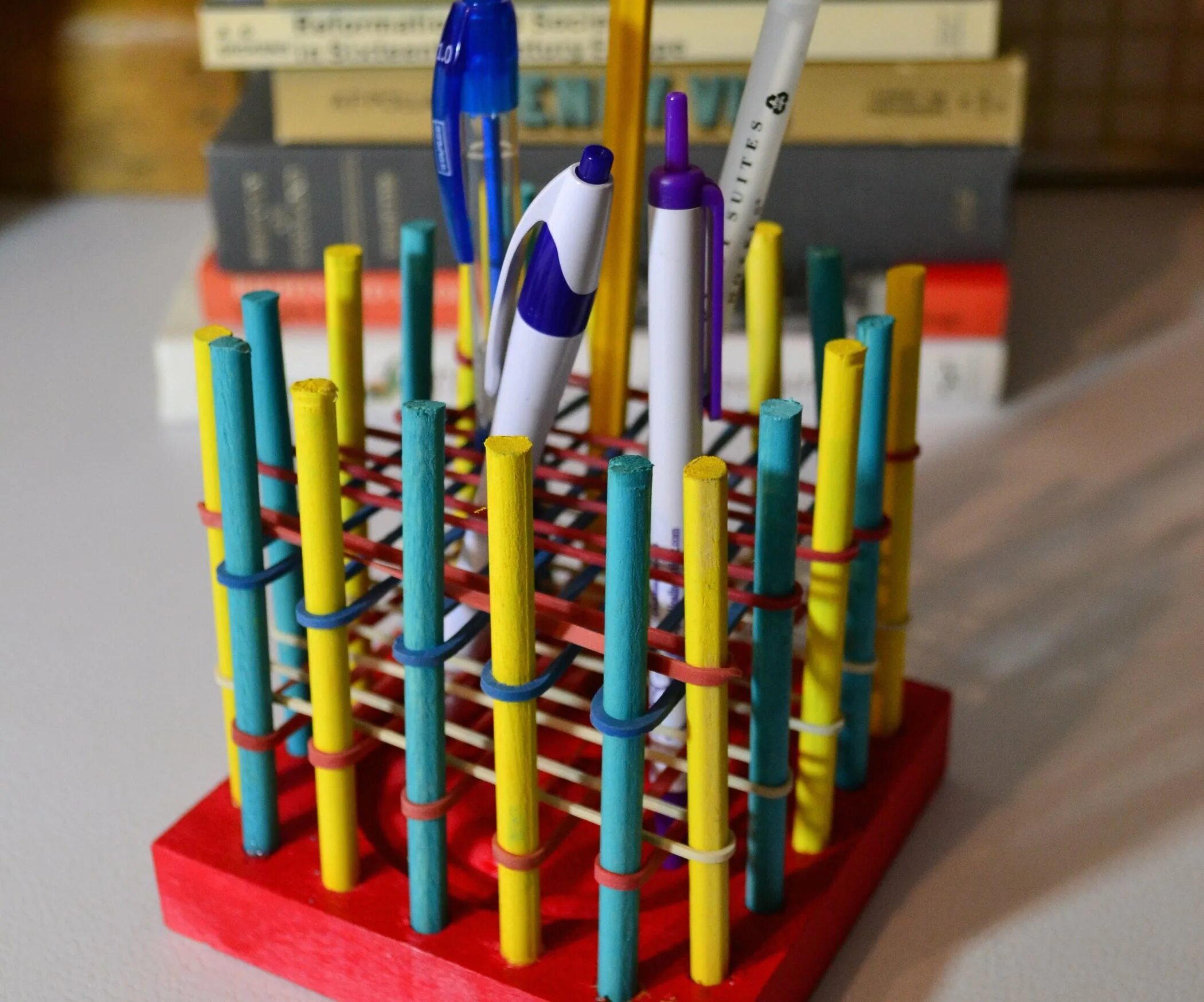 Поделки самоделки ручки Rubber Band Pencil/Pen Holder : 9 Steps (with Pictures) - Instructables