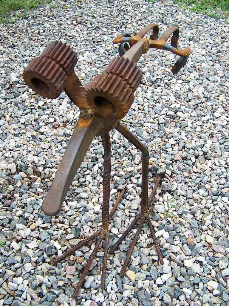 Поделки самоделки своими руками 100_0848 Scrap metal art, Metal art projects, Metal art decor