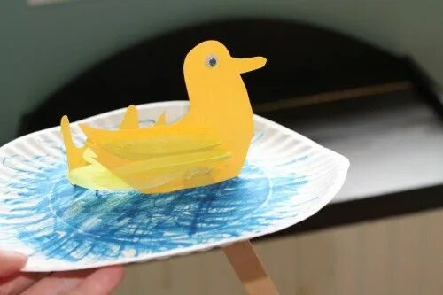 Поделки самоделки утка Duck Pond Craft Pond crafts, Easy preschool crafts, In this moment