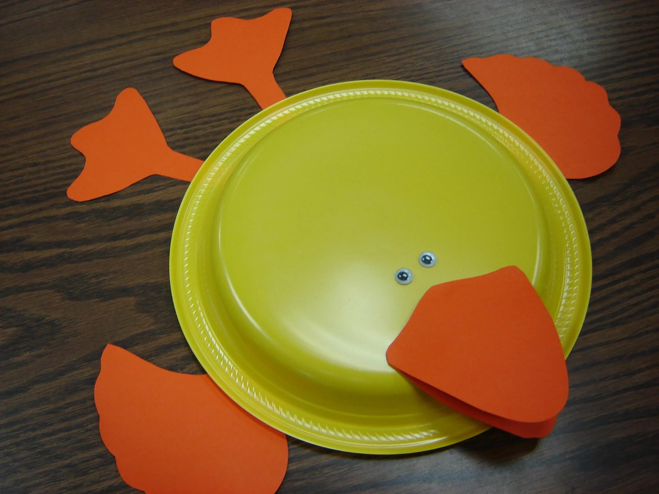 Поделки самоделки уточка Ducks! storytime katie Duck crafts, Duck, Rubber duck