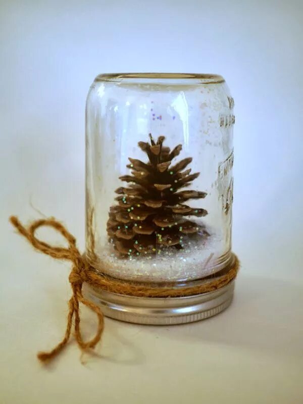 Поделки в банке своими руками фото Pretty Winter Crafts using Pinecones Christmas crafts diy, Xmas crafts, Christma