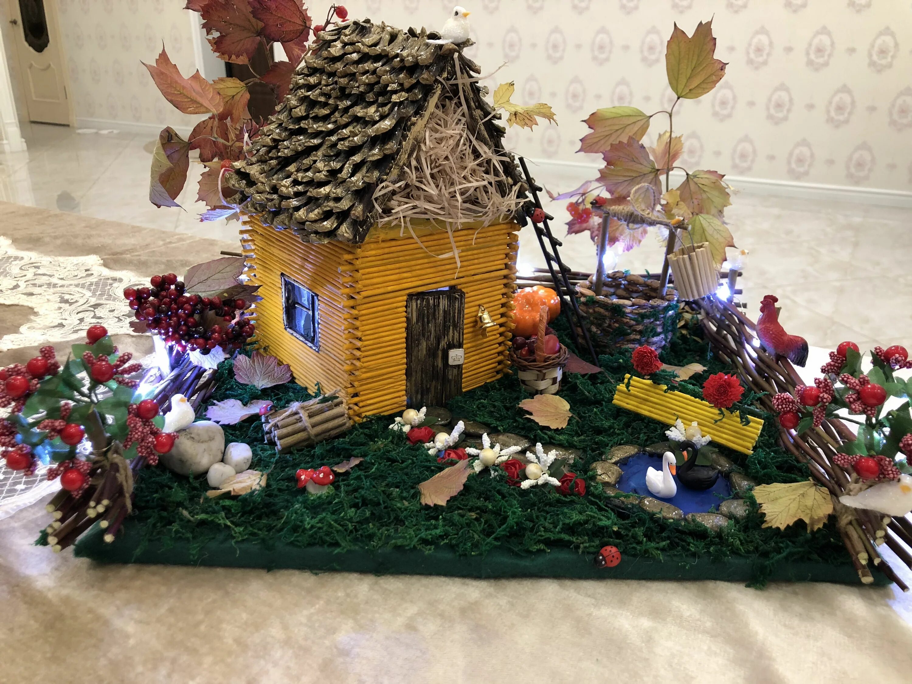 Поделки в школу фото Pin by Svitlanochka on осінь Gingerbread house, Gingerbread