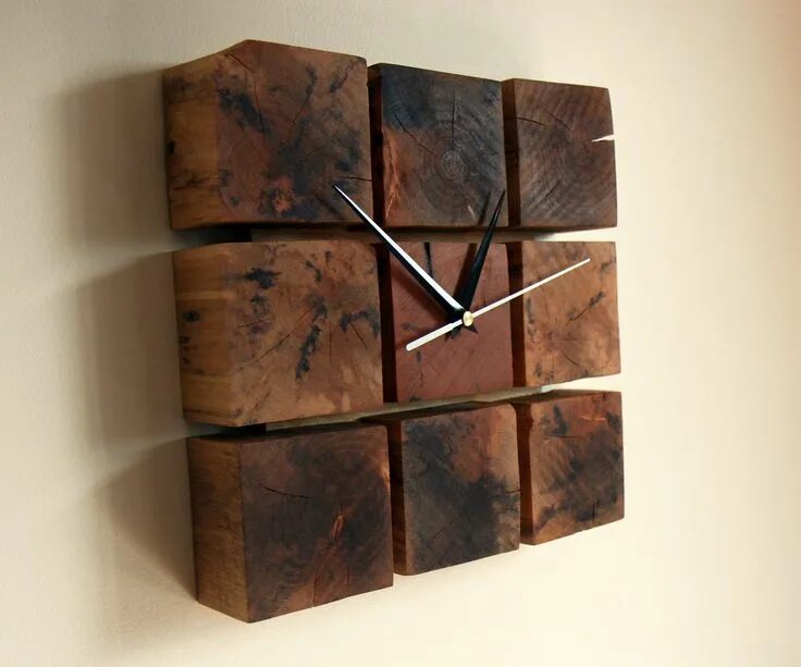 Поделки в стиле лофт A Clock From Pallet Wood Blocks Wood clock diy, Wood wall clock, Wood clock desi
