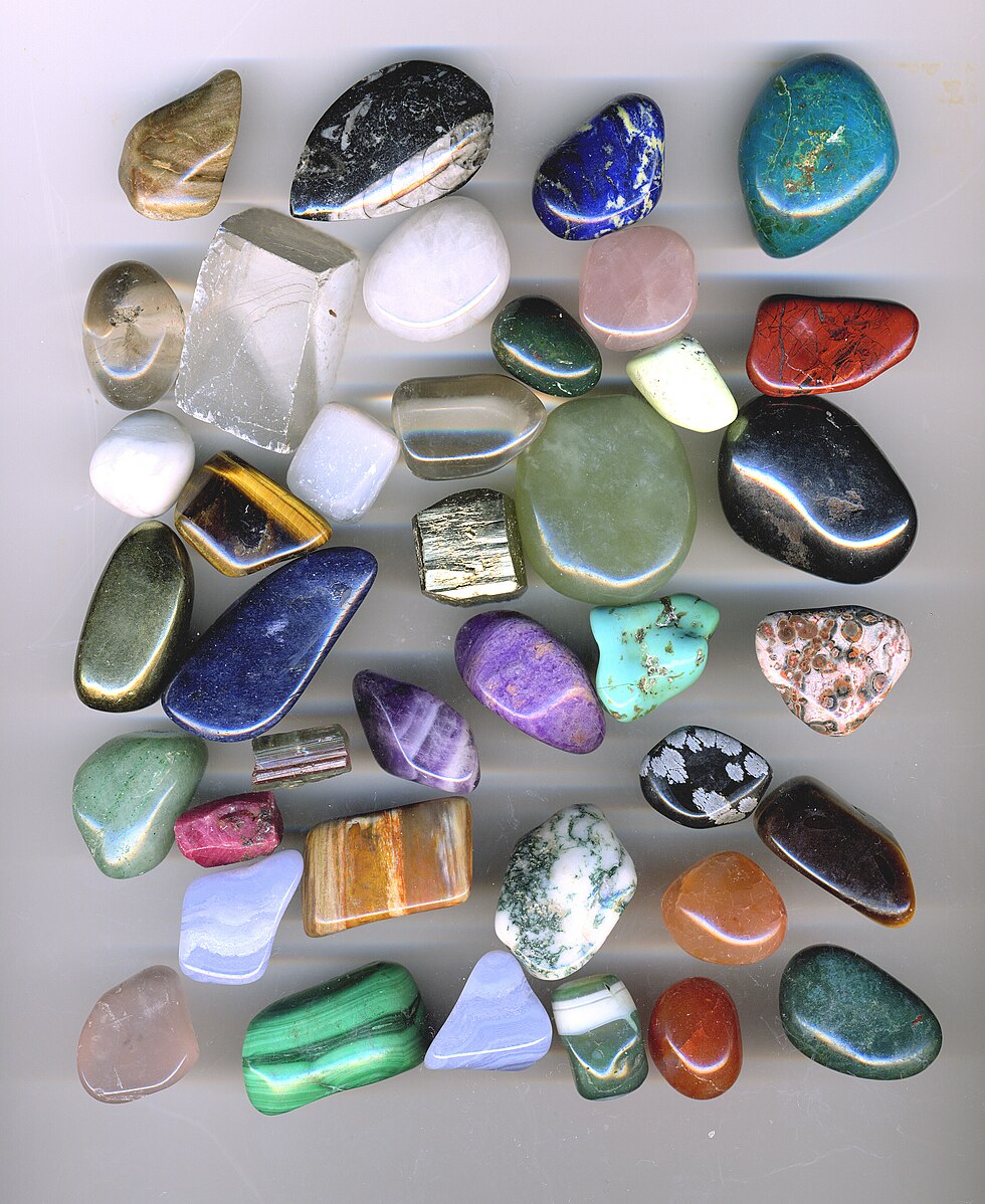 Поделочные камни фото File:Tumbled gemstone pebbles arp.jpg - Wikipedia