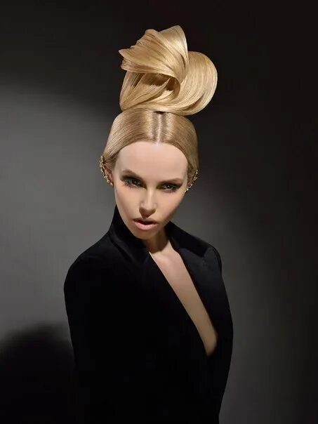 Подиумные прически 2024 Работы Александры Эдельберг для премии Russian Hairdressing Awards 2015 Мастер-к