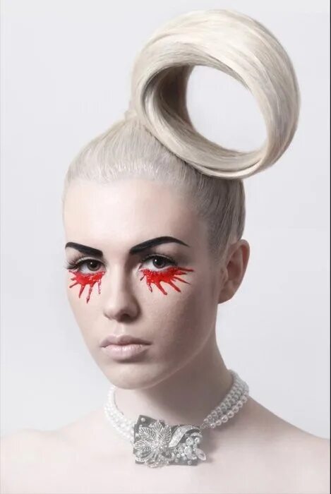 Подиумные прически 2024 100 Avant-Garde Makeup Looks Futuristic hair, Fantasy hair, High fashion hair