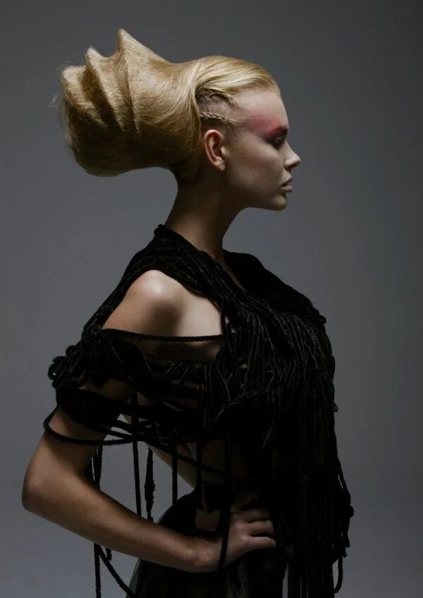 Подиумные прически 2024 Big Hair Friday - Hair Expo Finalists Announced Hair expo, Hair romance, High fa