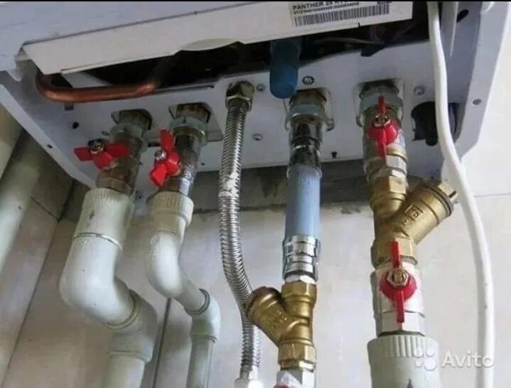Подключение 2х контурного котла Gaslighting your home. Installation of heating and water supply pipes. Replaceme
