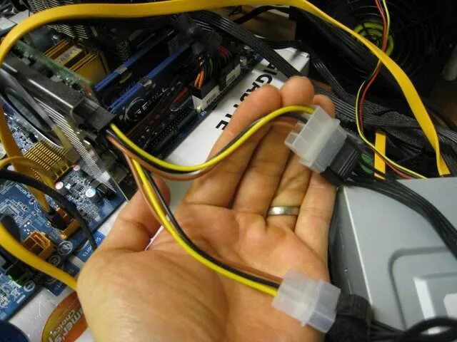 Подключение 4070ti к блоку питания Как подключить видеокарту с 8 pin если есть только 6 фото - Сервис Левша