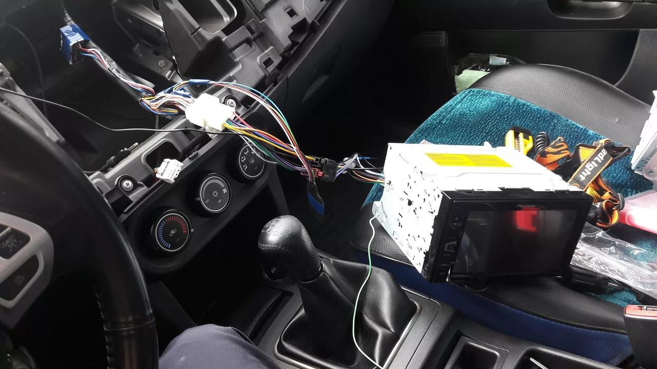 Подключение андроид магнитолы лансер 10 Установка 2-din магнитолы в lancer X - Mitsubishi Lancer X, 2 л, 2008 года автоз