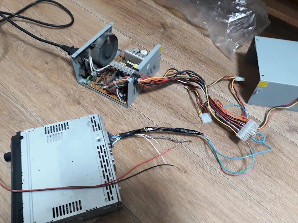 Подключение автомагнитолы к блоку от компьютера Подключение магнитолы через блок питания ПК или когда нечем заняться - Lada Прио
