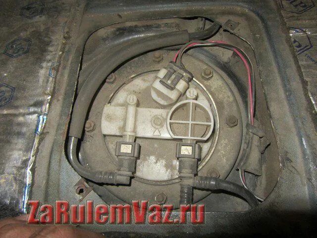 Подключение бензонасоса ваз 2115 Replacing the fuel pump module assembly on the VAZ 2114 and 2115 - AvtoTachki