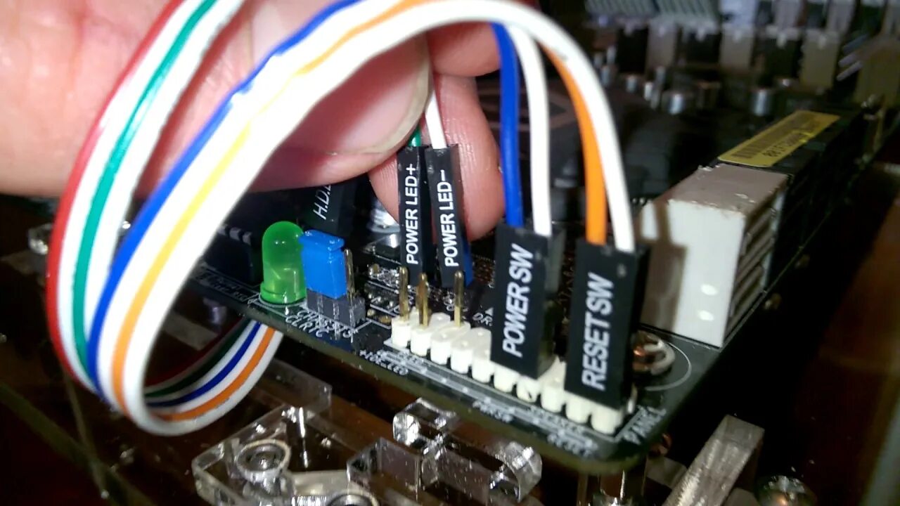 Подключение блока кнопок Установка USB-розетки для задних пассажиров - Subaru XV (1G), 2,5 л, 2012 года т