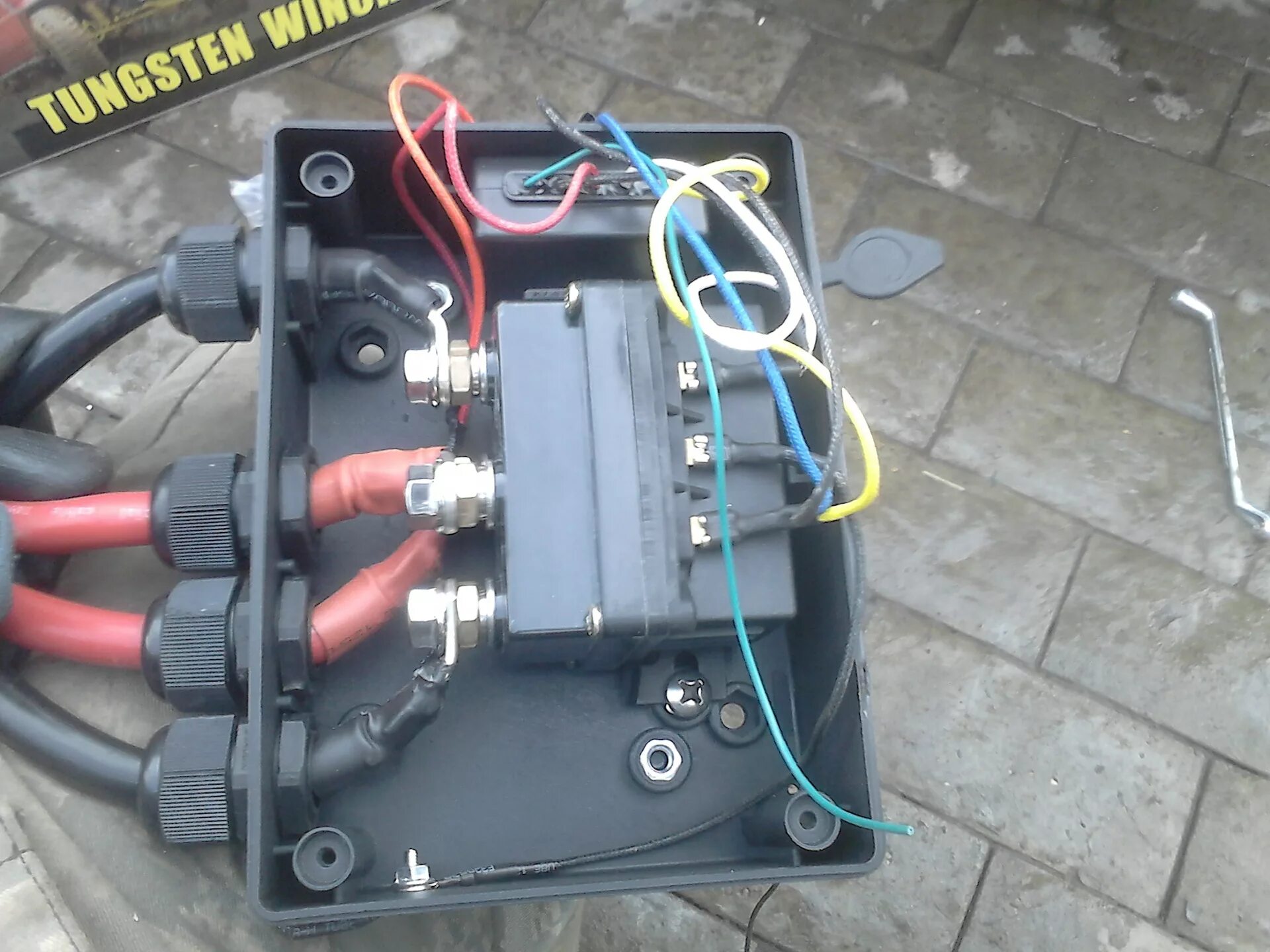 Подключение блока лебедки Установка лебёдки Tungsten T9500S в штатный бампер Mitsubishi Pajero Sport - DRI