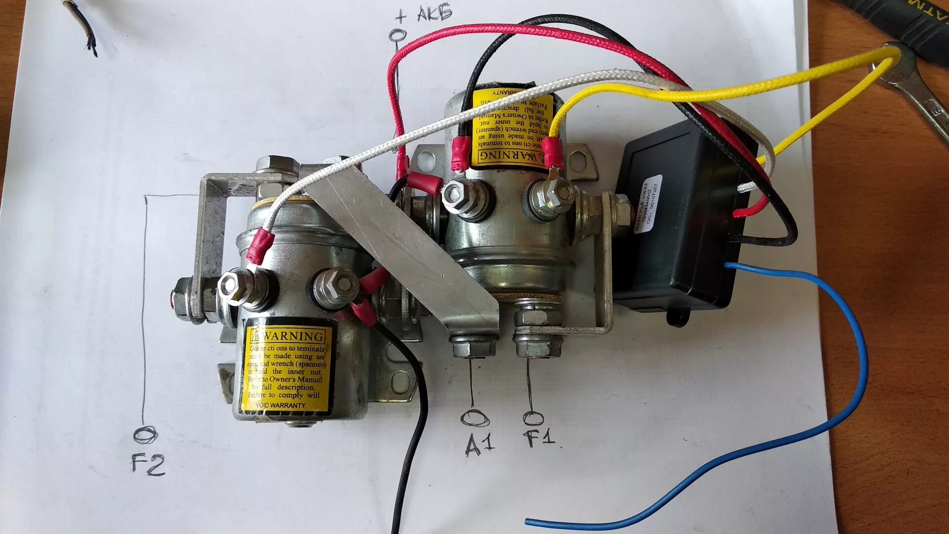 Подключение блока лебедки Как подключить лебедку фото - DelaDom.ru
