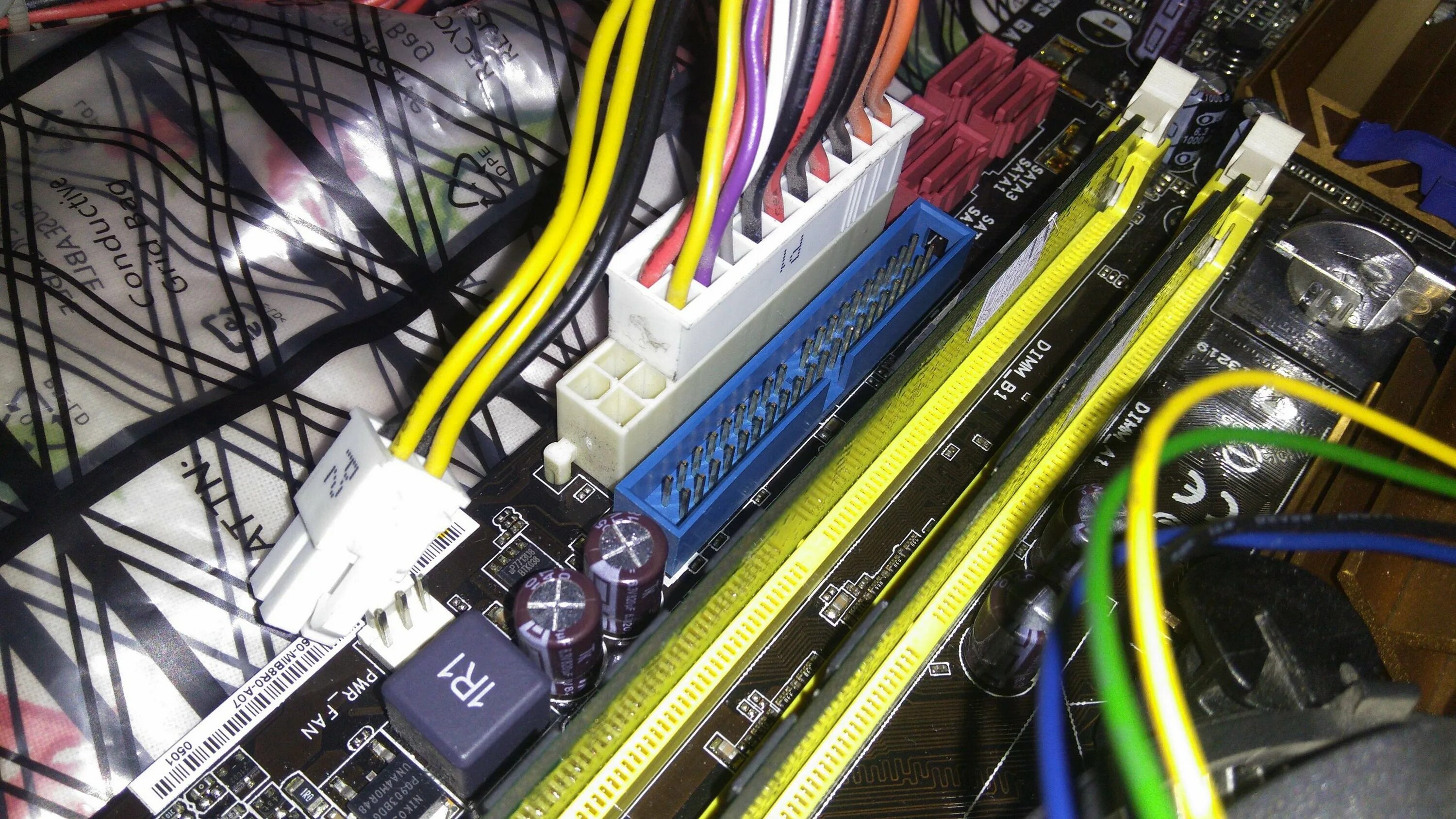 Подключение блока питания Подключить блок питания 20pin к материнской плате c 24pin - Overclockers.ua