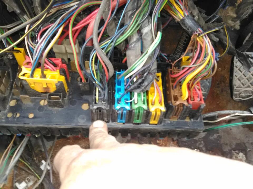 Подключение блока предохранителей ауди 80 Ковыряю понемногу - Audi 80 (B3), 1,8 л, 1987 года электроника DRIVE2