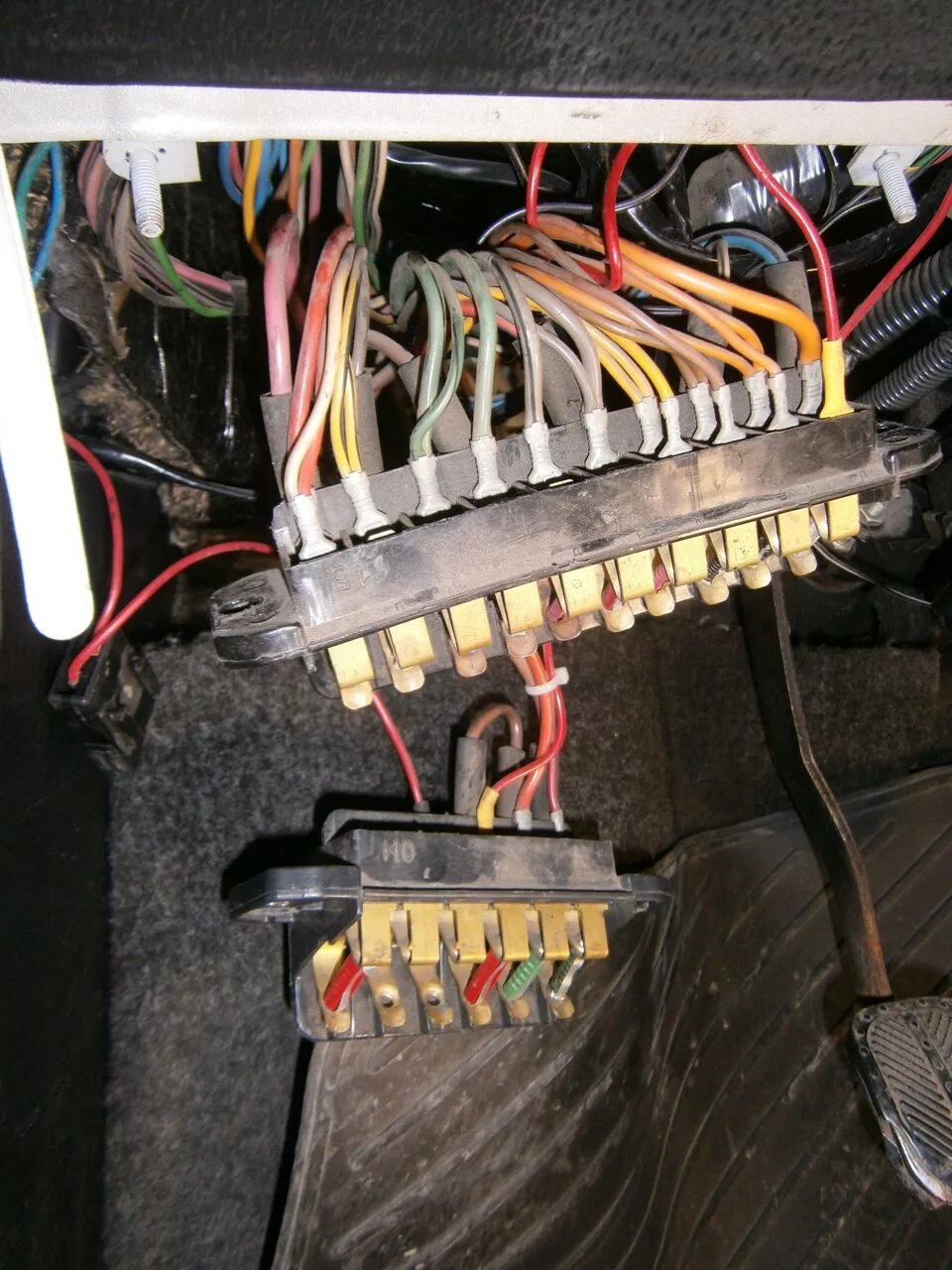 Подключение блока предохранителей ваз 2106 старого образца № 25) Замена блока предохранителей. "Евроблок" или Флажковые предохранители. - L