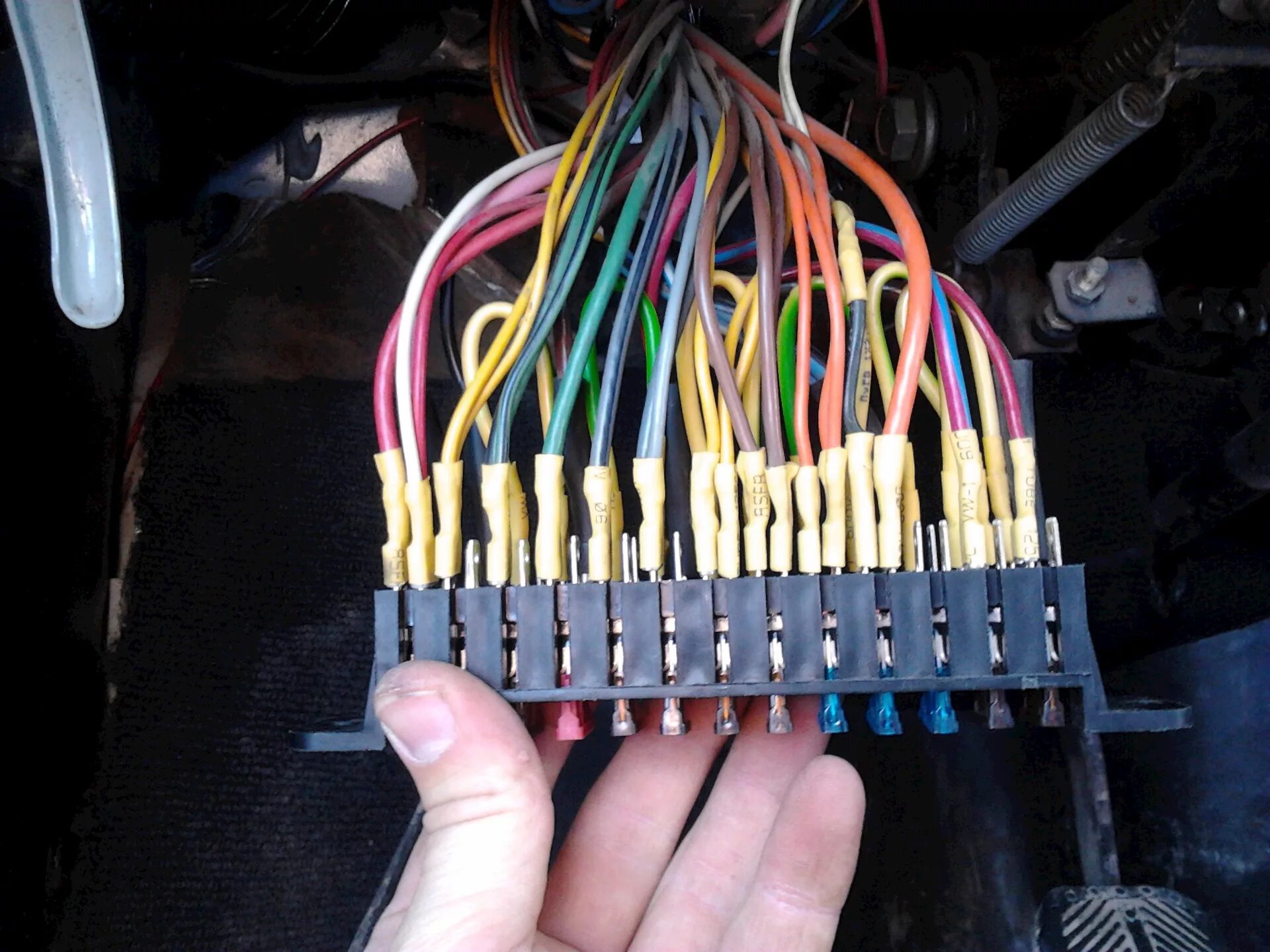 Подключение блока предохранителей ваз 2106 старого образца Евро блок предохранителей - Lada 21061, 1,5 л, 1996 года электроника DRIVE2