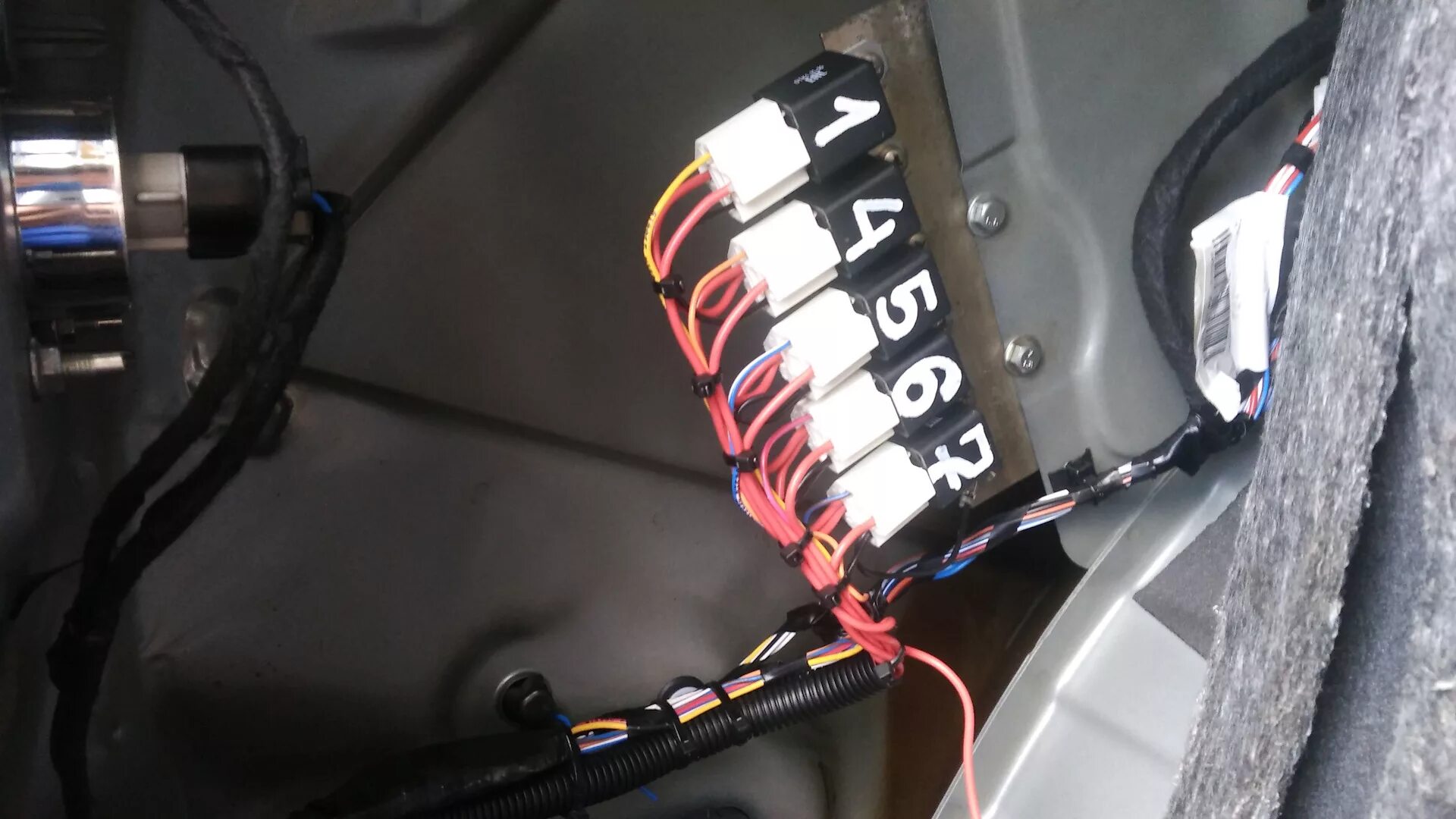 Подключение блока согласования фаркопа лада веста нг № 21. Установил блок согласования розетки прицепа - Lada Vesta, 1,6 л, 2016 года