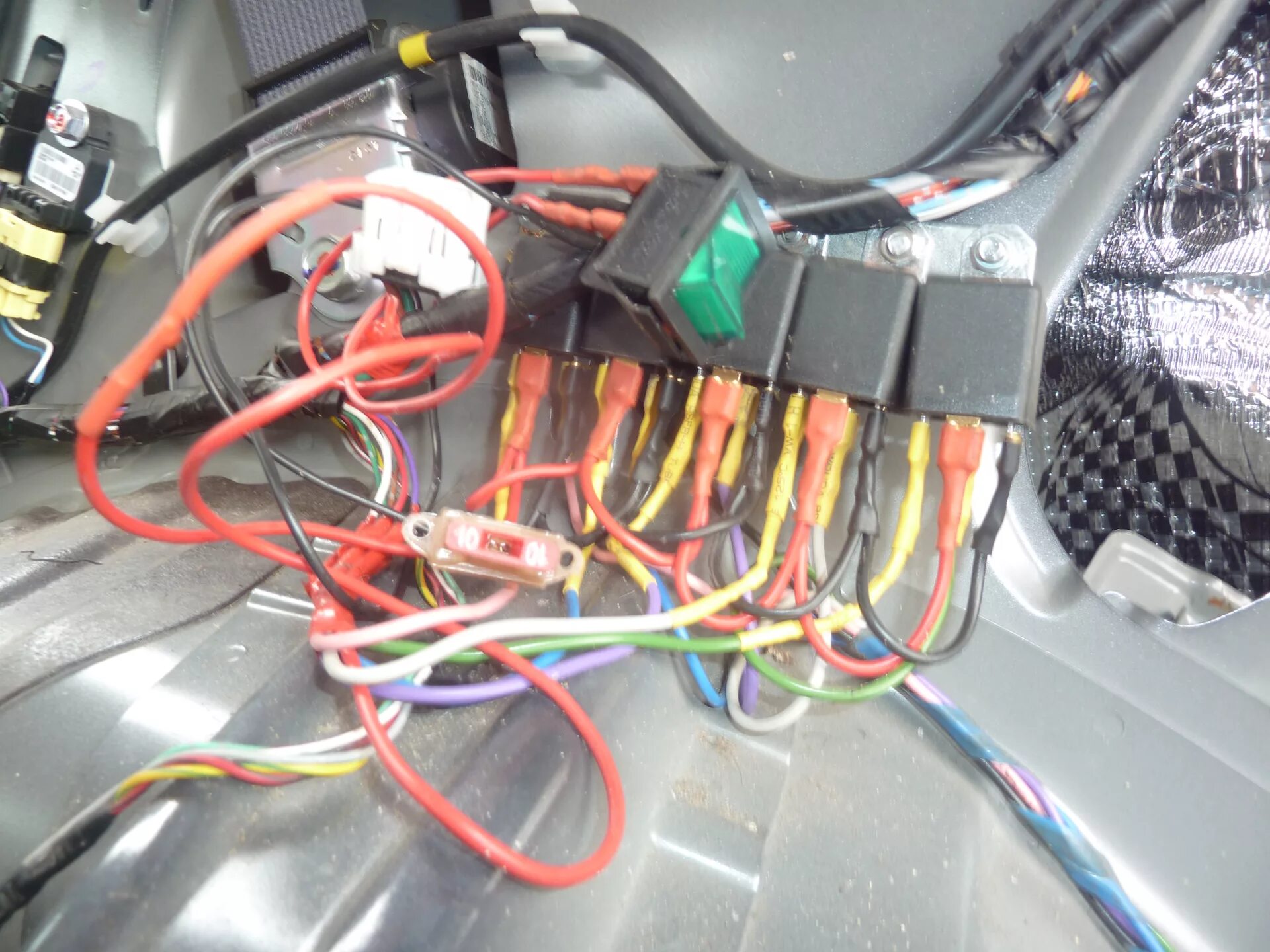 Подключение блока согласования фаркопа лада веста нг Фаркоп с самодельным блоком согласования с электрикой Peugeot 4007 - Peugeot 400