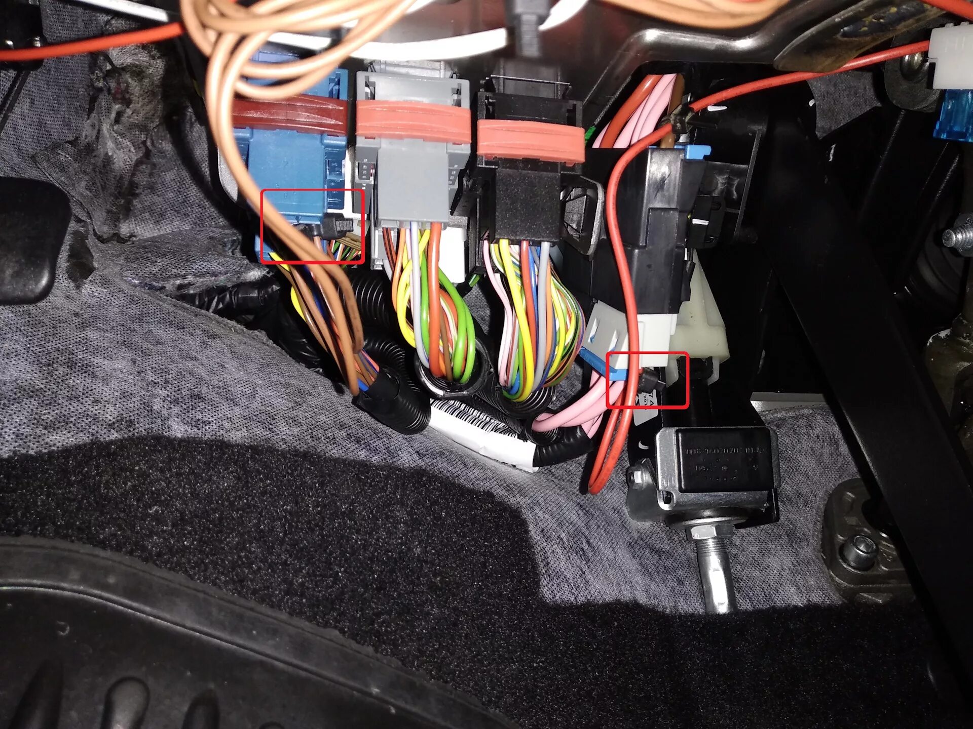 Подключение блока центрального замка лада гранта Дистанционный ЦЗ и выкидной ключ - Lada Гранта (2G) FL, 1,6 л, 2018 года аксессу