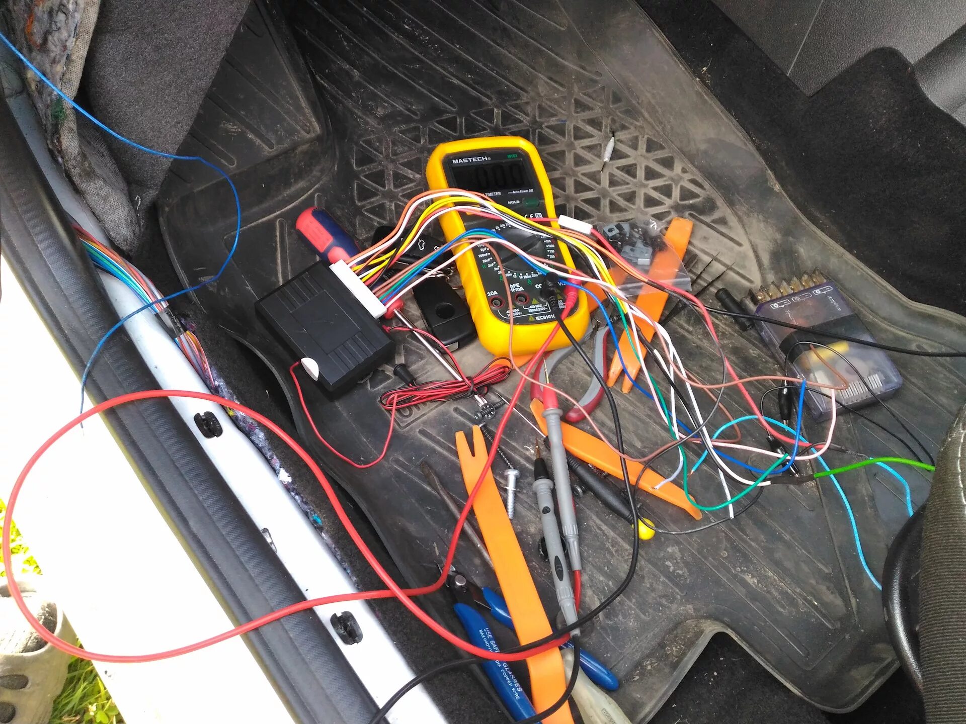 Подключение блока центрального замка лада гранта Центральный замок с ДУ из Китая - Lada Гранта лифтбек, 1,6 л, 2016 года электрон