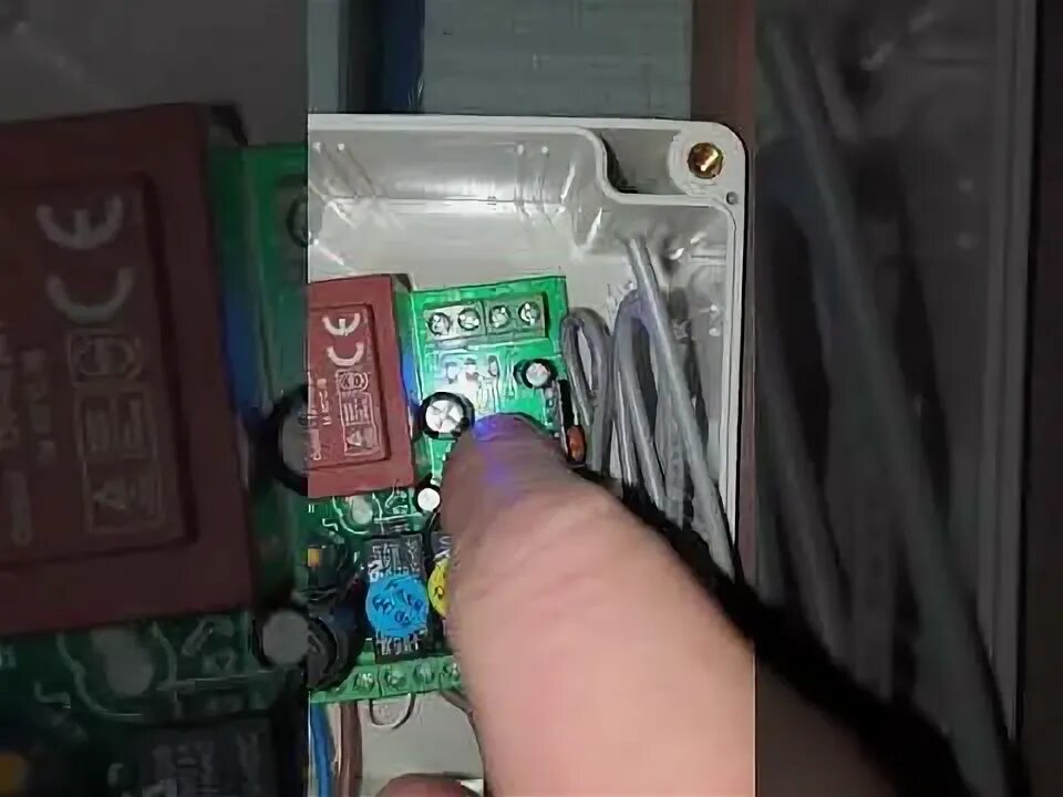 Подключение блока управления cv01 Подключение блока управления CV0.1 рольворотами DoorHan (umdom123.ru) - YouTube