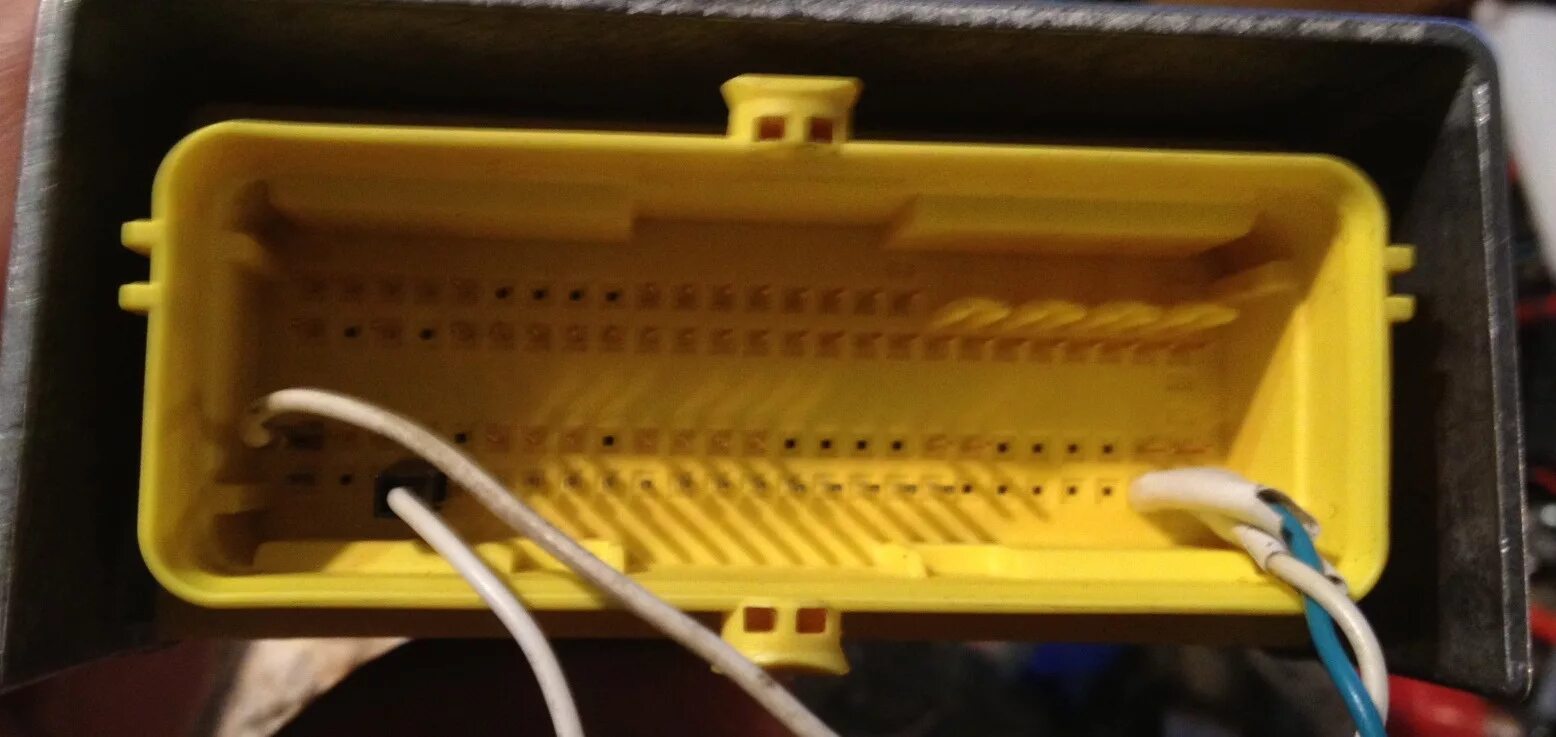 Подключение блоков srs SRS контроллер (Airbag) 7P0959655D 0285011652 - ошибка о калибровке B102C ( erro