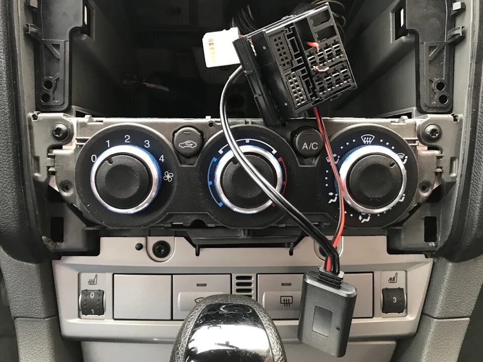 Подключение блютуз модуля форд фокус 2 Bluetooth в Sony, подготовка к зиме - Ford Focus II Hatchback, 2 л, 2008 года пр