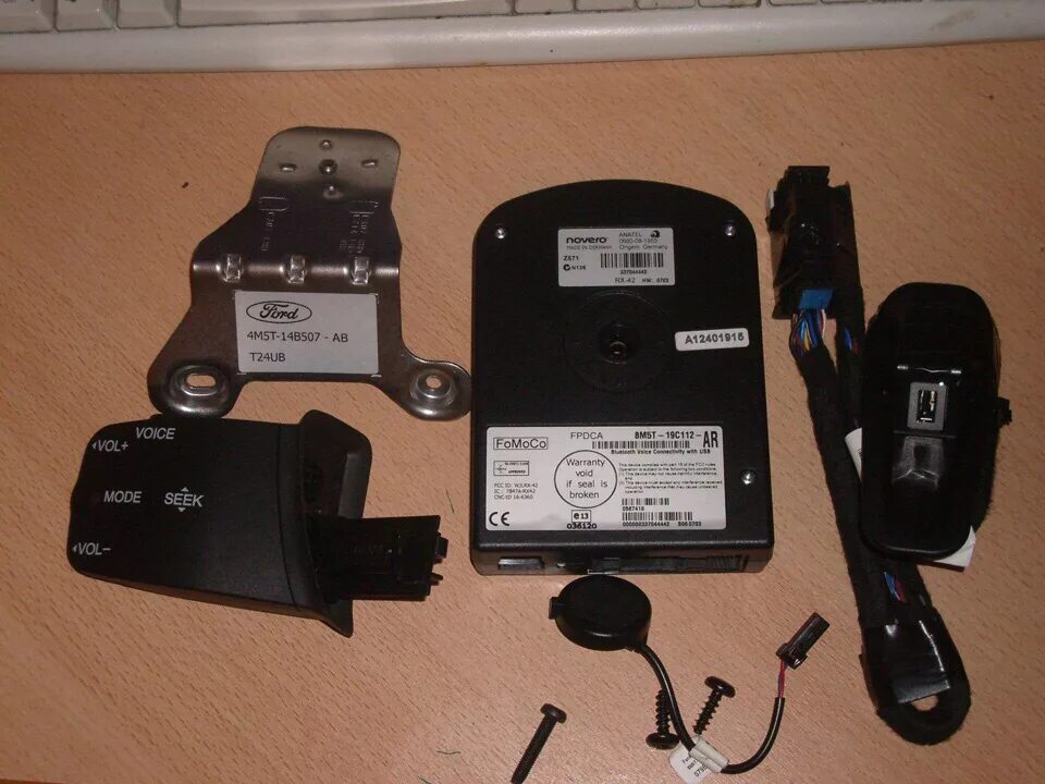 Подключение блютуз модуля форд фокус 2 Novero и русификация Sony - Ford Focus II Hatchback, 1,6 л, 2009 года тюнинг DRI