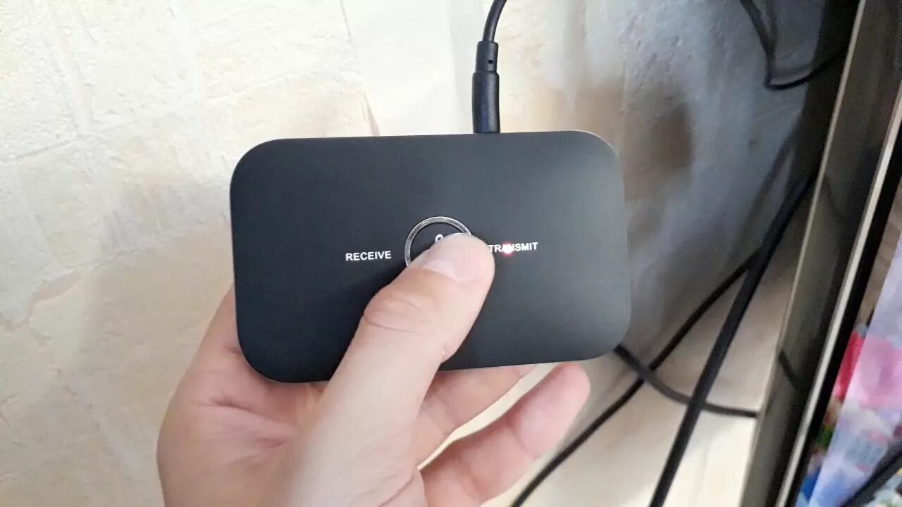 Подключение блютуз наушники к телевизору Как подключить bluetooth наушники к телевизору - YouTube