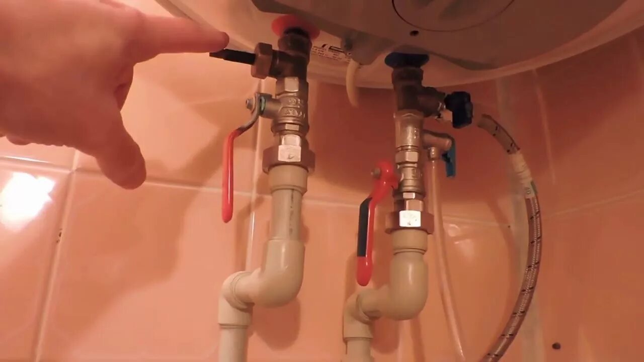 Подключение бойлера к водопроводу оазис Правильное подключение накопительного водонагревателя - YouTube