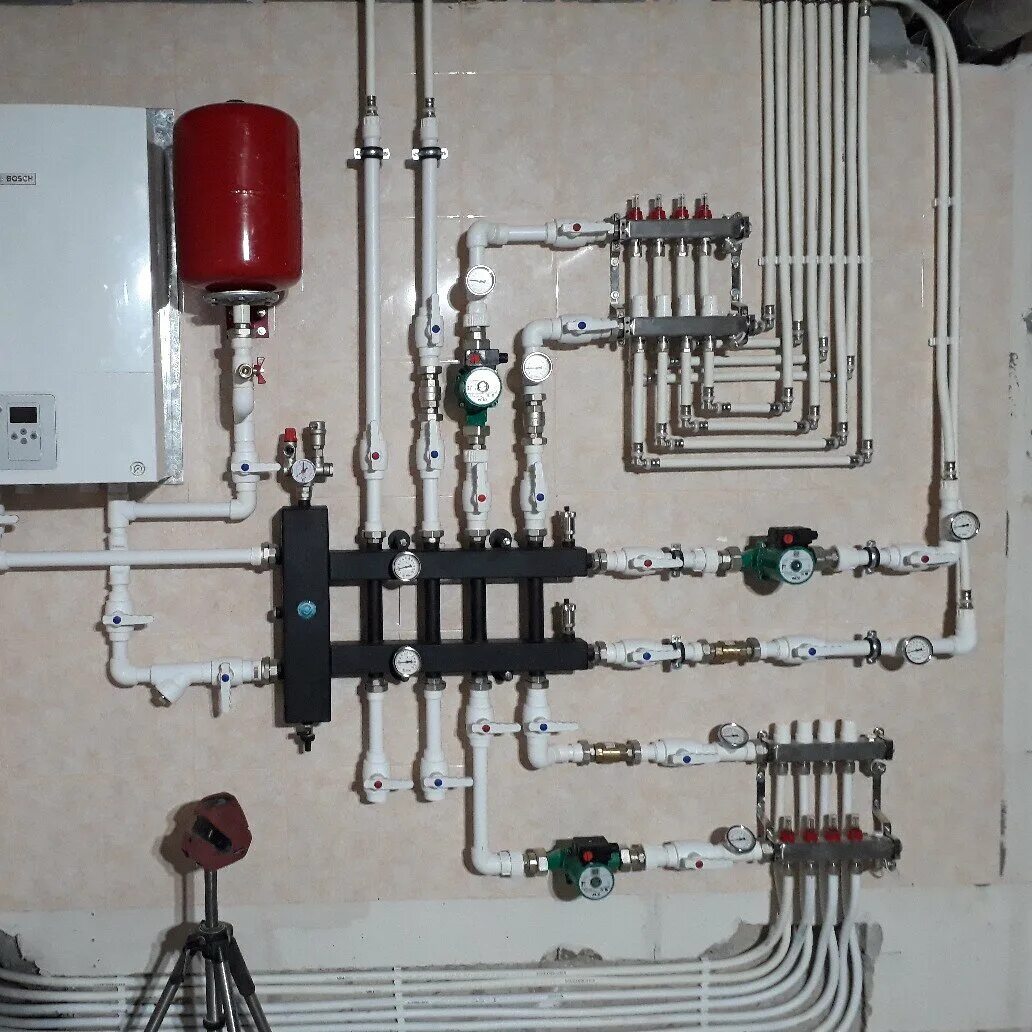 Подключение через гидрострелку теплых полов и отопления Монтаж пластиковых трубопроводов в Белозерском: 67 инженеров по водоснабжению и 