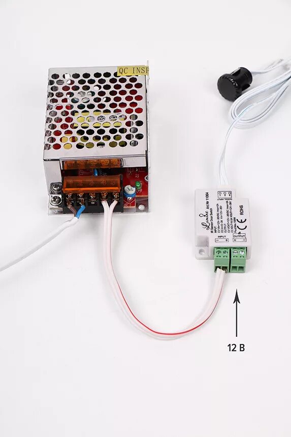 Подключение датчика к светодиодной ленте Підключення сенсорних вимикачів 12В - Статті компанії ВіЯр Україна